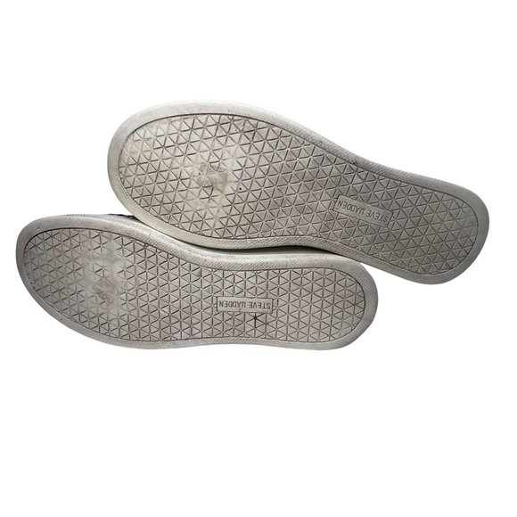 Steve Madden Gills Size 11 Beige Snakeskin Slip On Sneakers - Picture 8 of 9